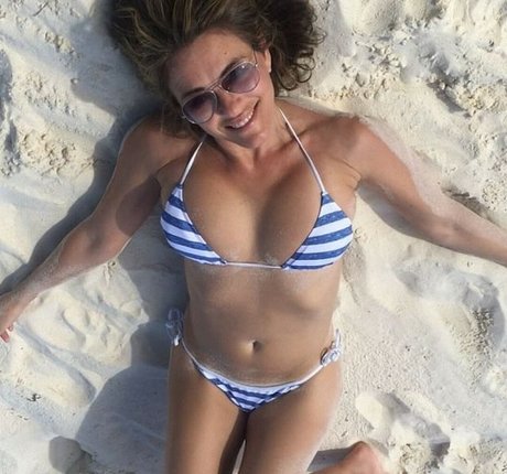 Elizabeth Hurley schauspielerin xxx archiv