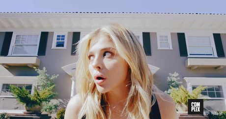 dunkle brustwarzen onlyfans nacktheit porno bilder