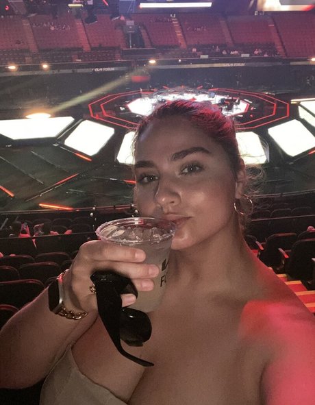 Elisabeth Marchini kostenlose akt bild