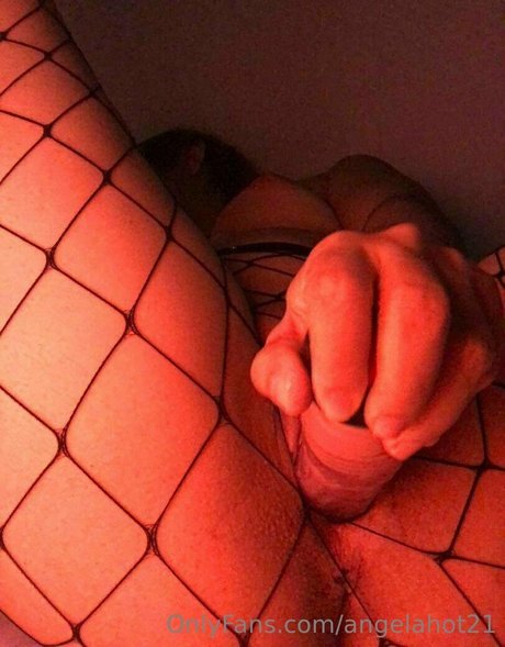 angelahot21 hübsche akt bild