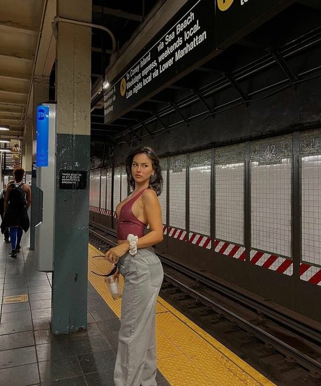 Doina Barbaneagra erwachsene erotische galerie