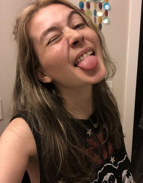 Zhaddie Grey top sexy galerie