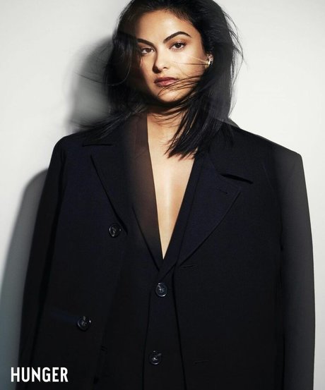 Camila Mendes kostenlose nackte galerien