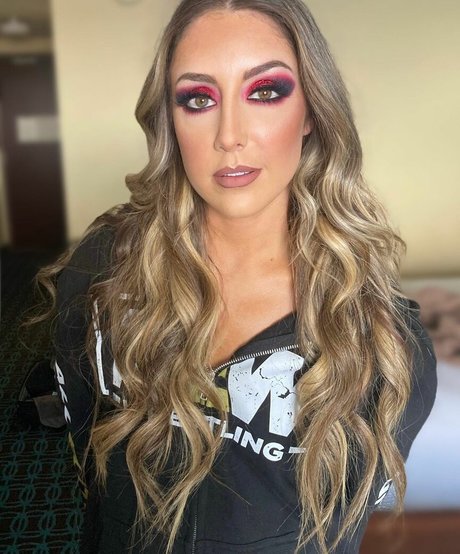 Dr Britt Baker model heiße galerien