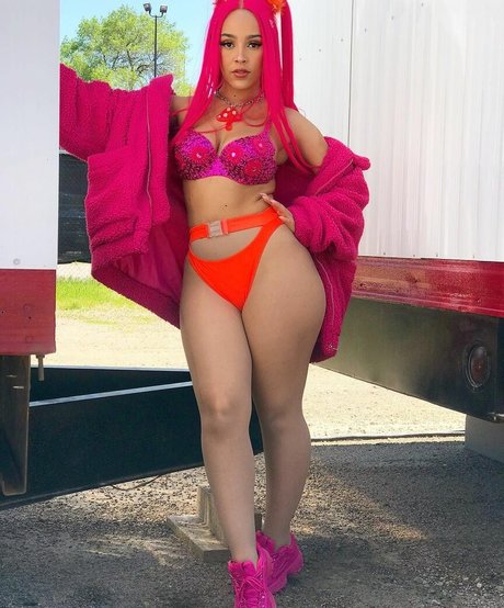 Doja Cat hd sexy bild