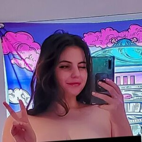 aikoafterdarkfree freie hübsche foto