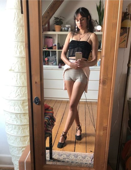 Li lana kunst nackt bilder