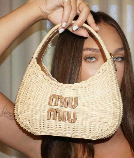 nackte prinzessin onlyfans kunst akt fotos