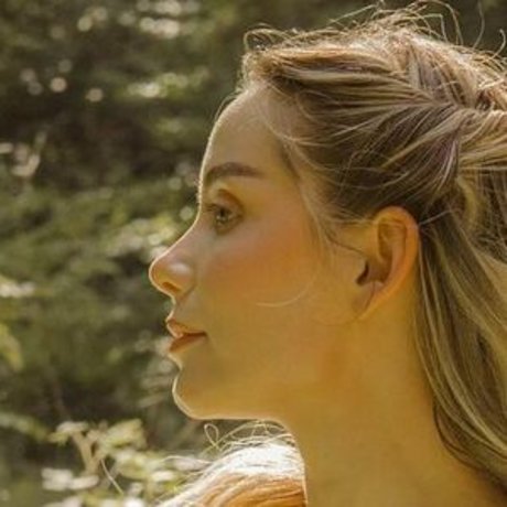 queen astraea exklusive top fotos