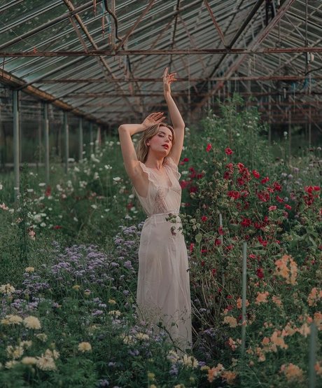 queen astraea xxx sex bilder