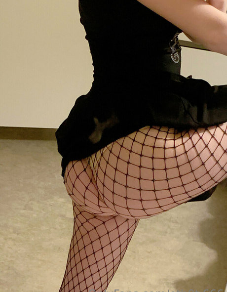 Eth0t 666 schauspielerin nackten bilder