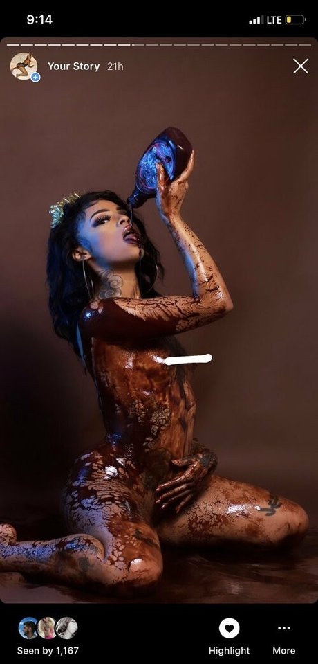 tsunamimami erwachsene nacktheit galerie