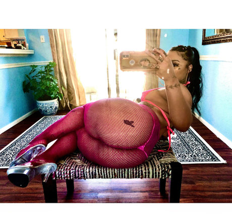 tsunamimami xxx heiße bild