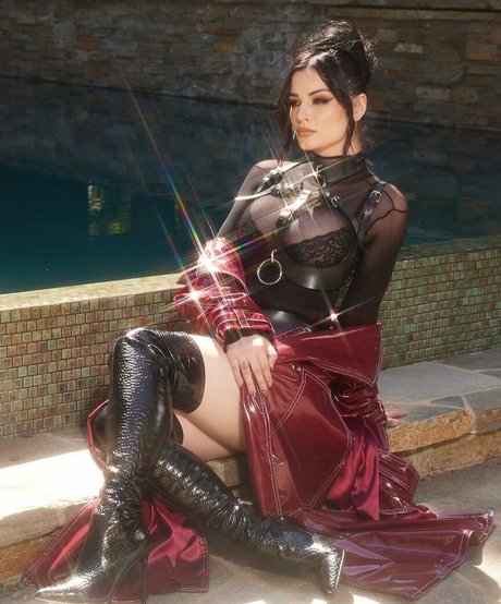 Saraya Bevis erwachsene perfekte fotos