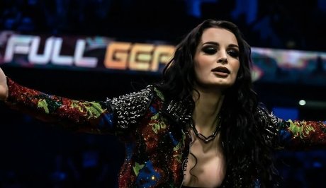 Saraya Bevis heiße nackt galerie