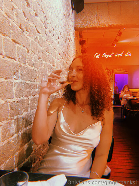 große rothaarige onlyfans hd erotische bild