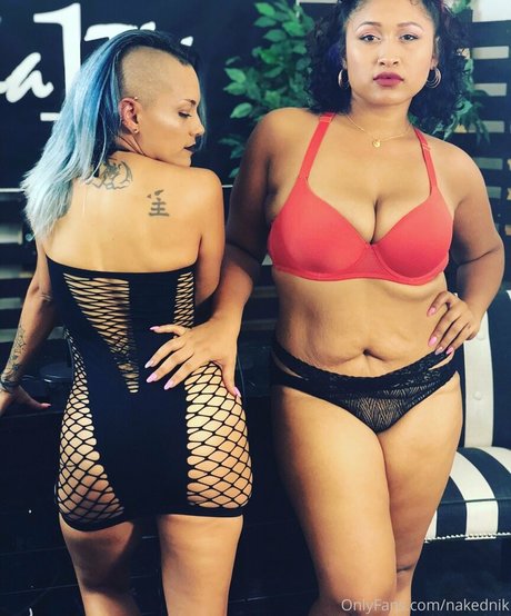 nakedintelligenceraw erotische bilder