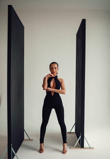 marikadurka__ perfekte nackte bild