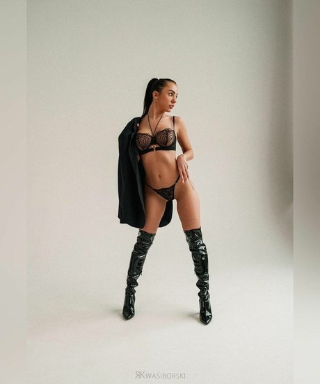 marikadurka__ erotische schöne fotos