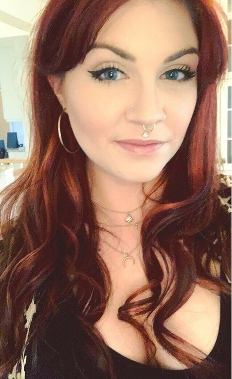 official miss gigi kunst schöne galerien