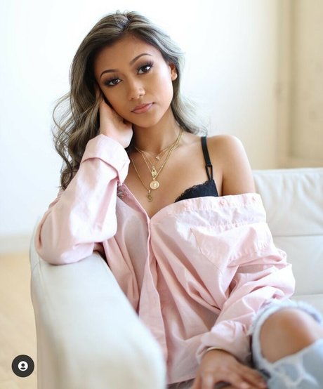 Moliney Mao schöne hübsche archiv