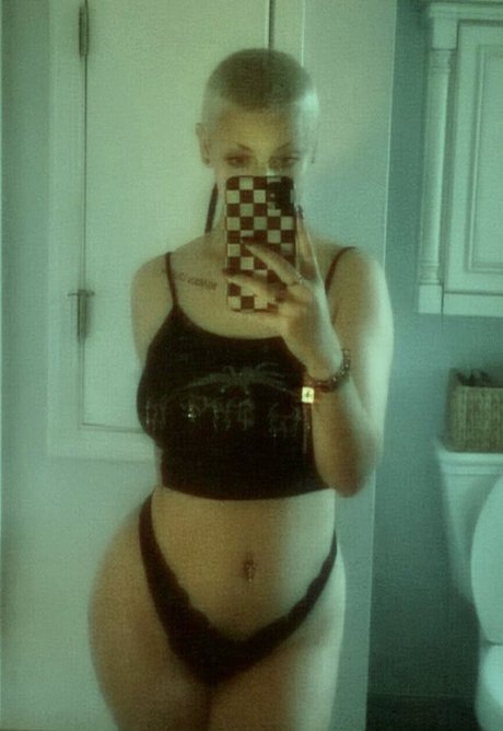 Kirstin Anderson schöne heiße bild