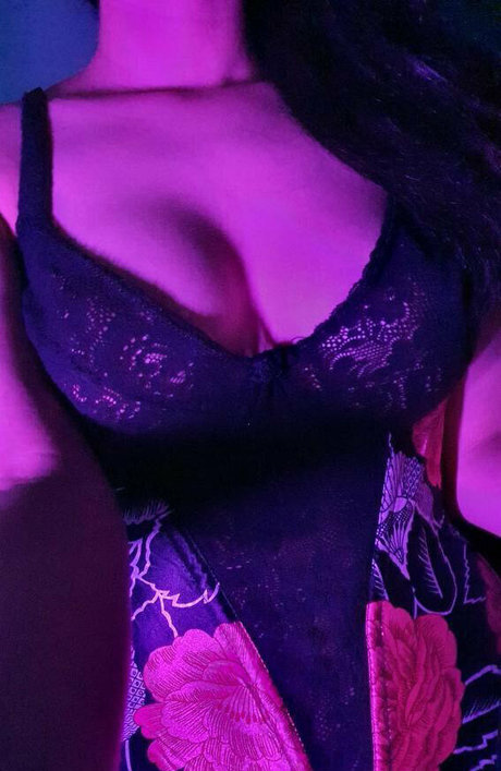 naughtylacee erwachsene nacktheit bild