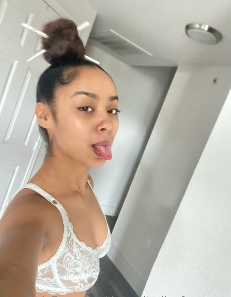 thepetitedivafreepage freie erotische bilder