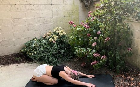 alignedbykarissa Profilbild