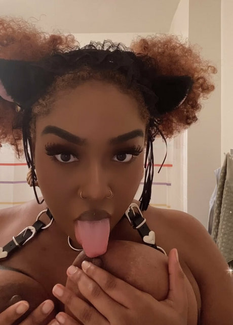 artbyash heiße schöne galerien