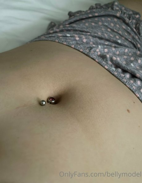 bellymodel hd pornographische fotos