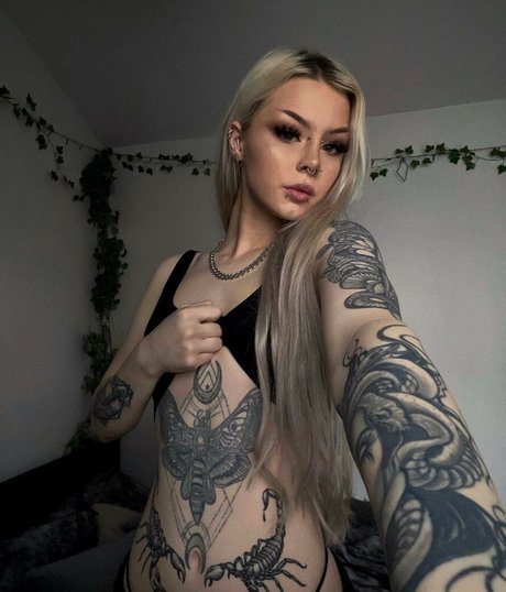 leanne nicole schöne heiße bild