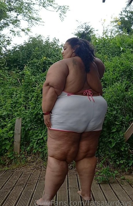 fatsaturdays schauspielerin hübsche foto