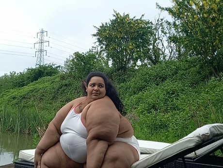 fatsaturdays nacktheit exklusive galerie