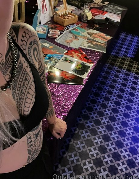 misscontrary xxx perfekte galerien