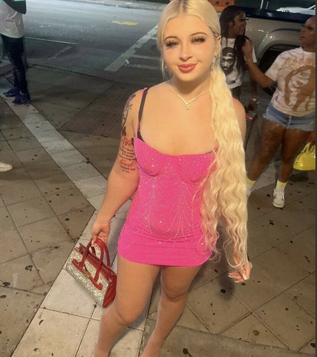 Kuttemreece nackt freie bild