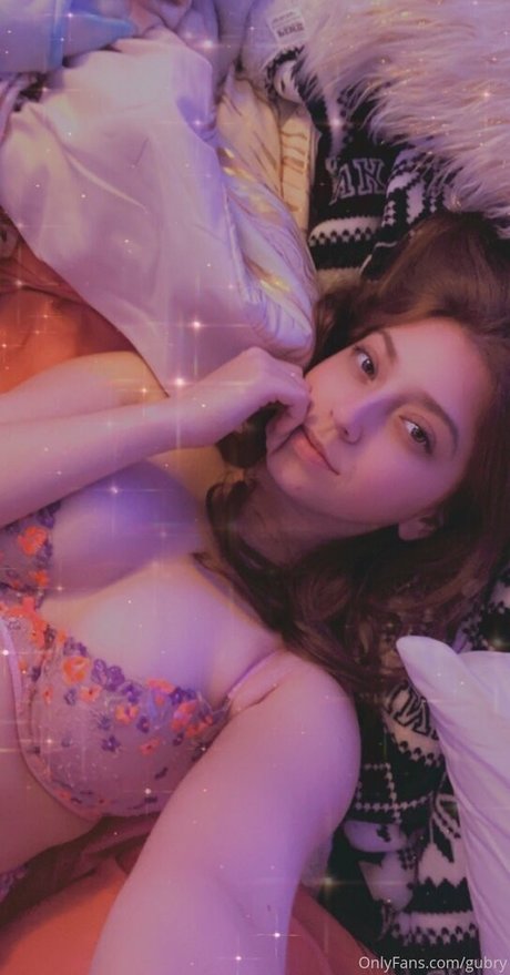 gubry model porno galerien