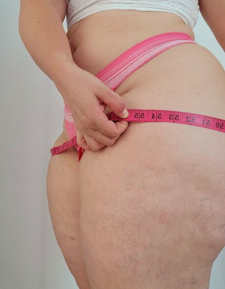 Onfilmbyana schauspielerin hübsche bilder