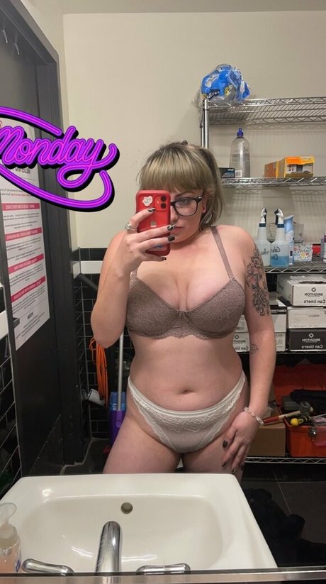 crystal2086bella exklusive pornostar galerien