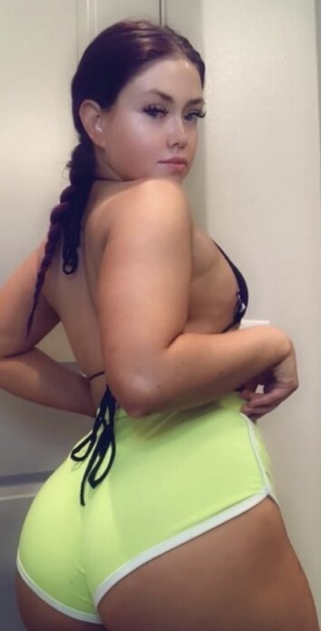 Kylie Watkins top exklusive bild