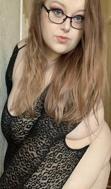 sexy blonde onlyfans schöne hübsche bilder