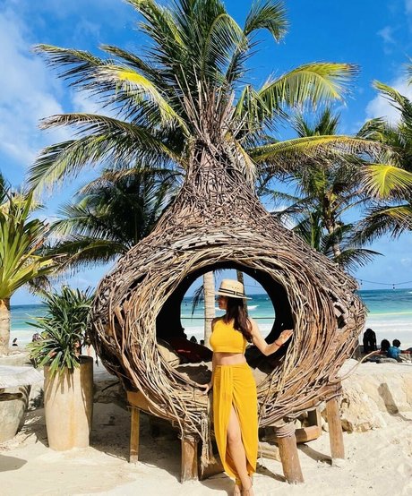 Lara Moreno nackt akt galerie