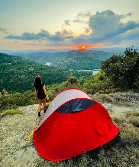 Lara Moreno nackt schöne archiv