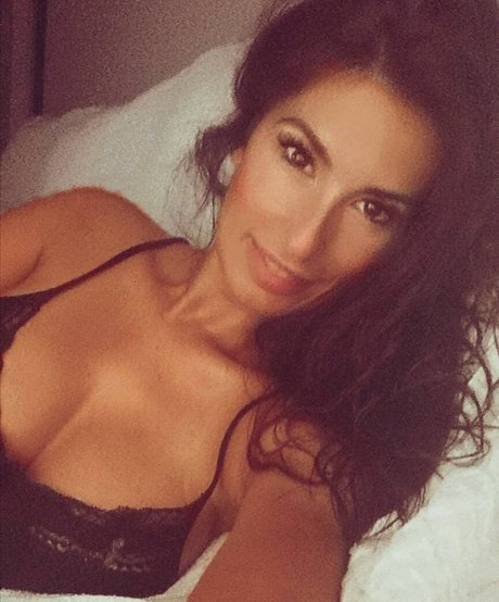 Lara Moreno erwachsene hd fotos