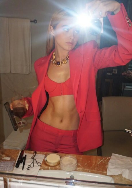 Kathryn Newton erwachsene pornographische archiv