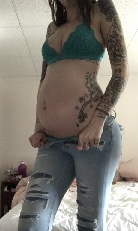 lilhoneybeez pornostar heiße foto