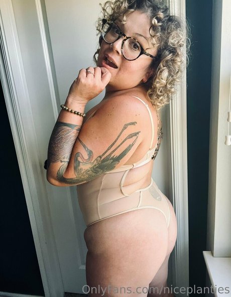 niceplanties model akt fotos