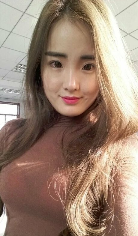 joonikimx heiße erotische bild