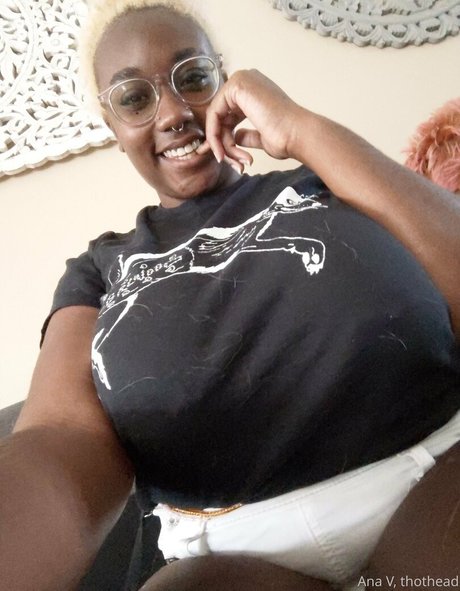 thothead nackten pornostar galerien