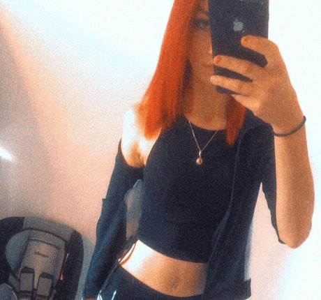 Gina gzuz hd top fotos